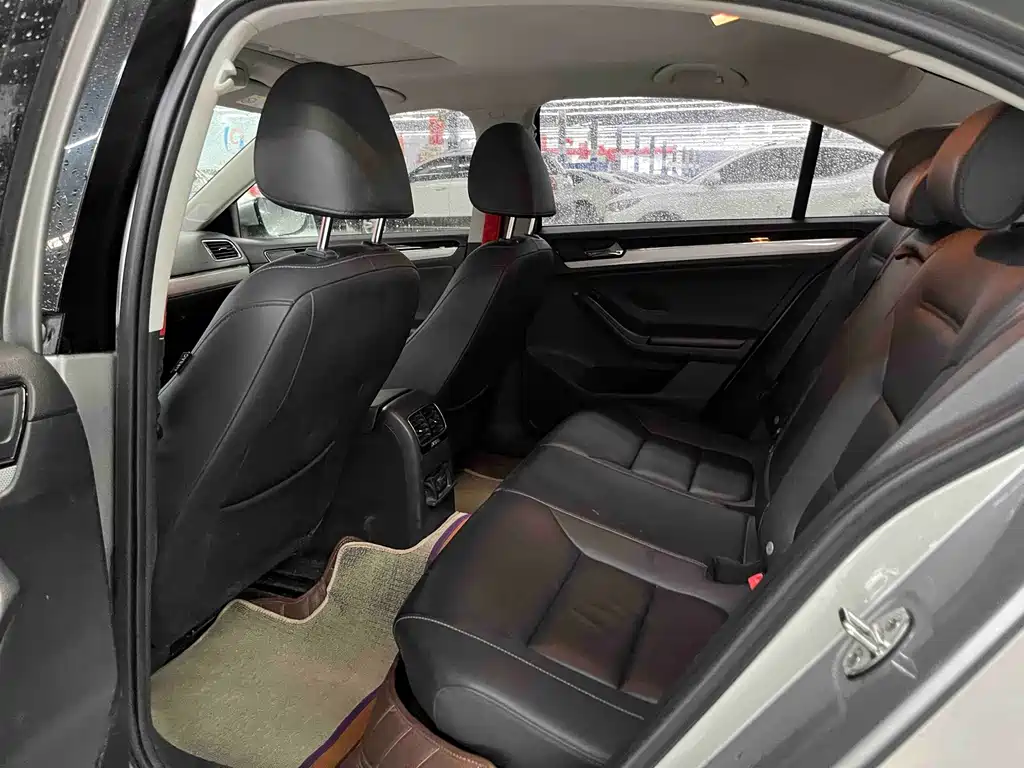 Volkswagen Sagitar — миниатюра 7