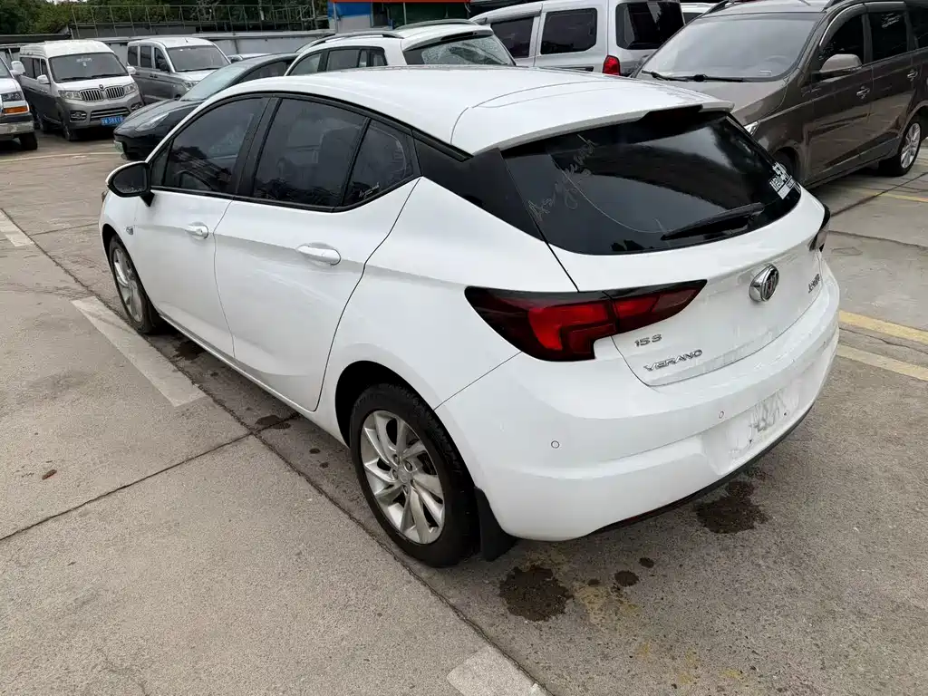 Buick Verano — миниатюра 9