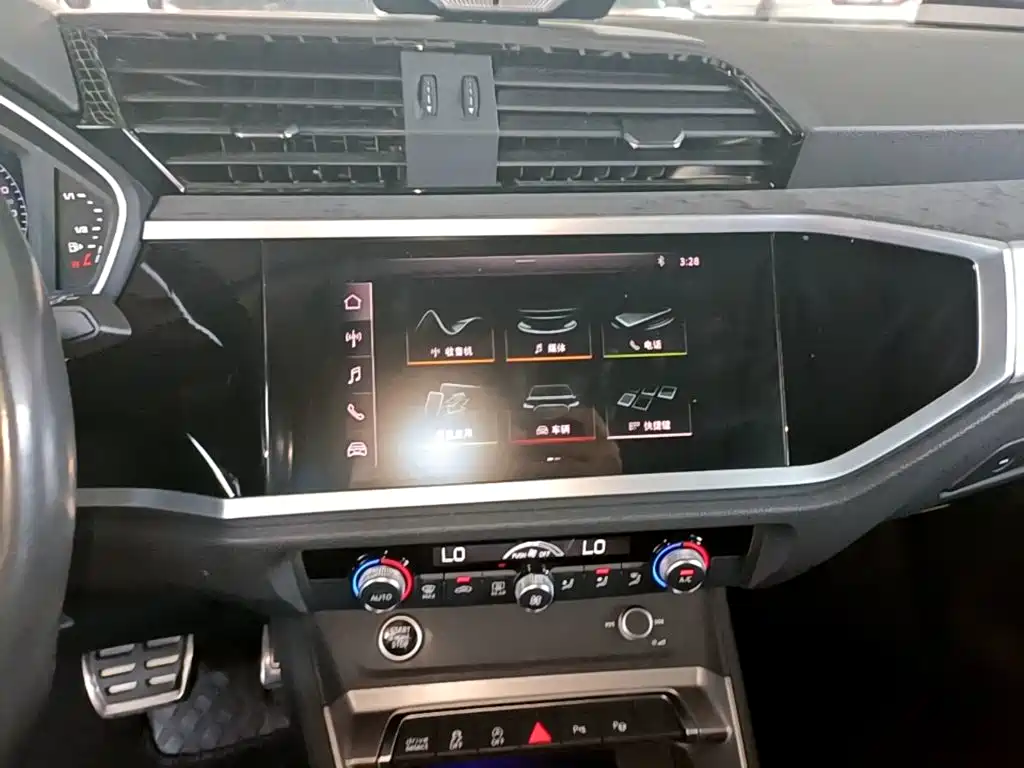 Audi Q3 — миниатюра 13