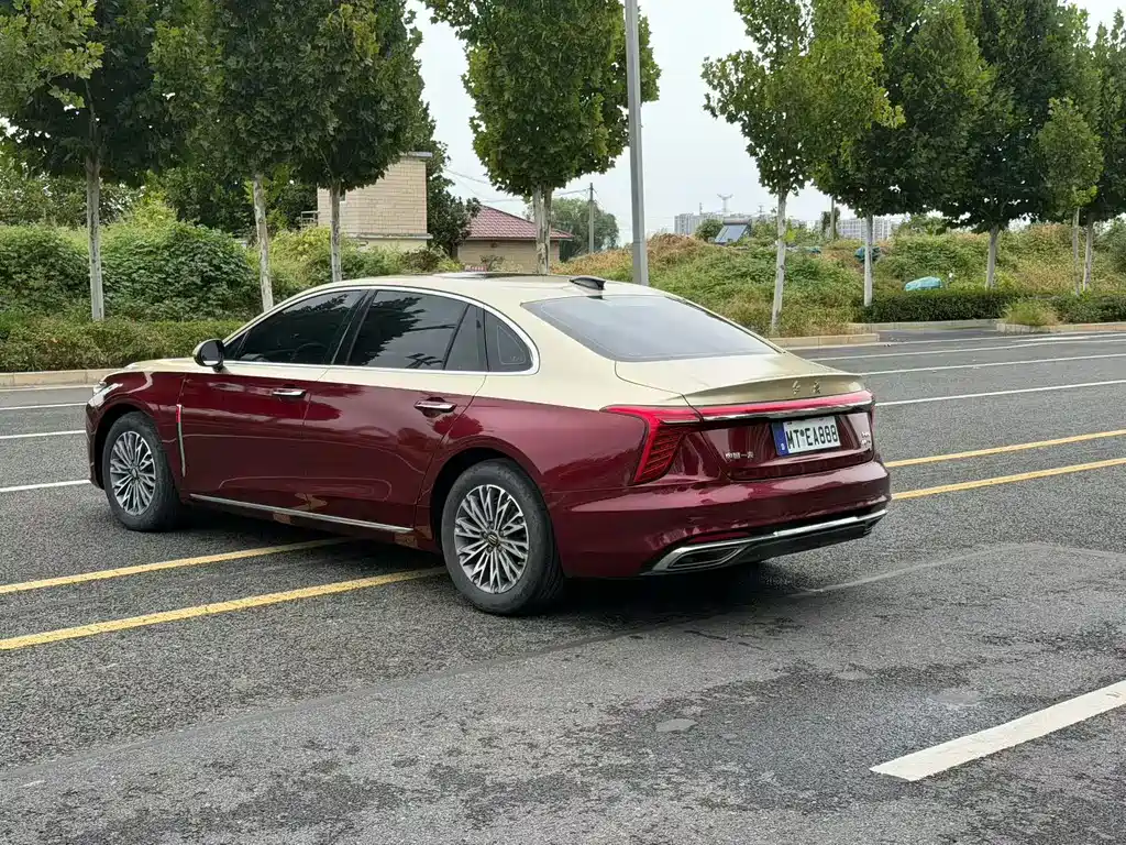 Hongqi Hongqi H5 — миниатюра 9