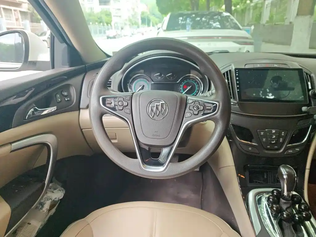 Buick Regal — миниатюра 6