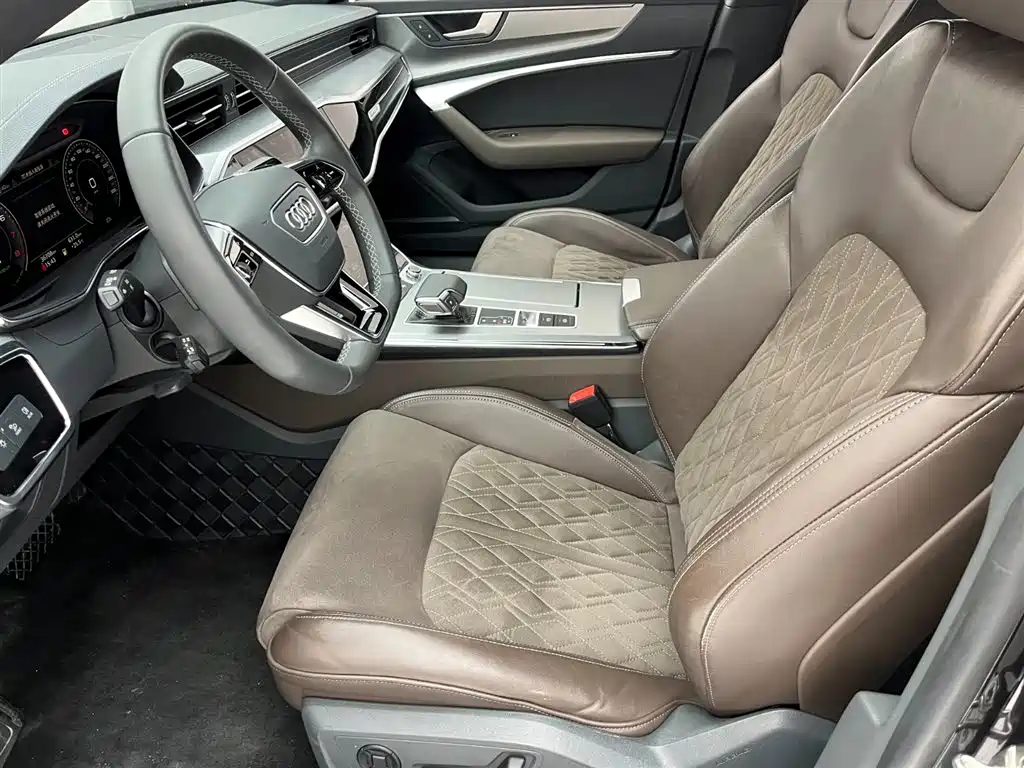 Audi A7L — миниатюра 12