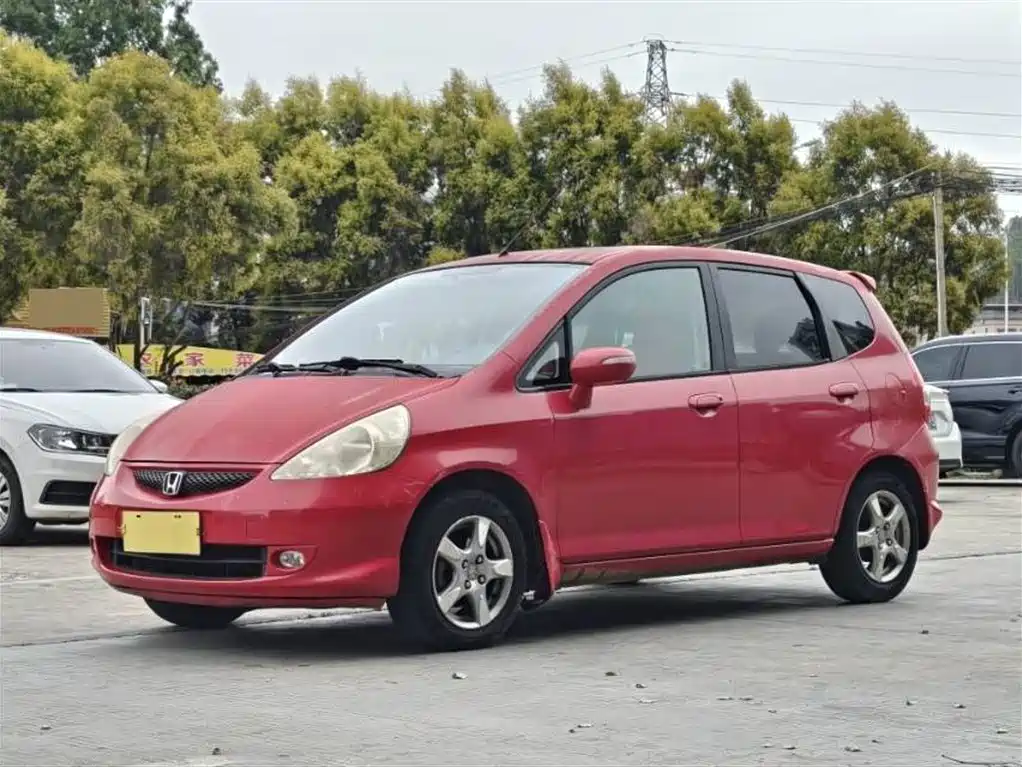 Купить Honda Fit
