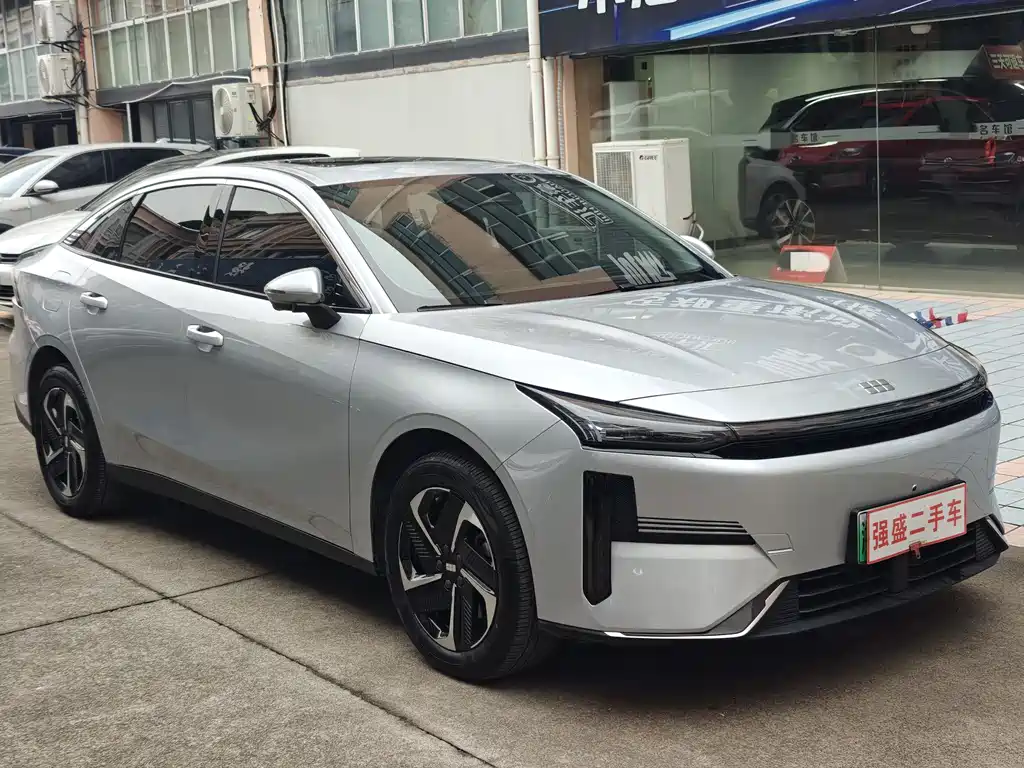 GEELY GALAXY GALAXY L6