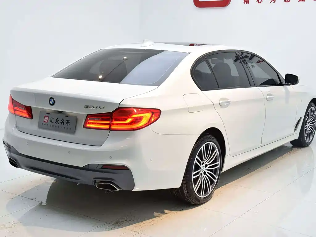 BMW 5 Series — миниатюра 18