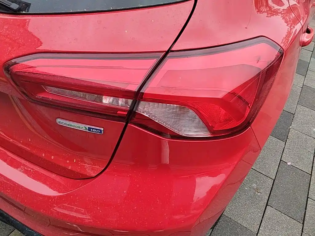 Ford Focus — миниатюра 8