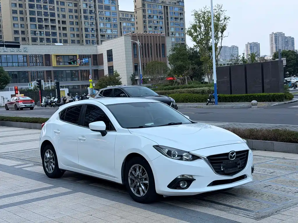 Mazda 3 Axela — миниатюра 3