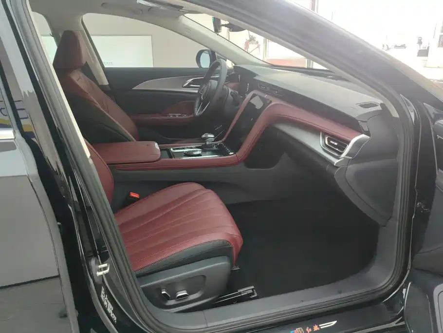 Hongqi Hongqi H5 — миниатюра 8