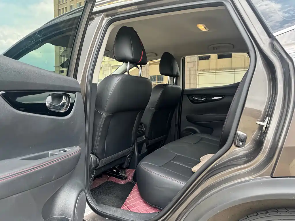 Nissan Qashqai — миниатюра 6