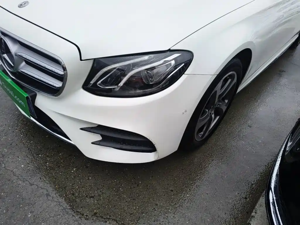 Mercedes-Benz E-Class — миниатюра 24