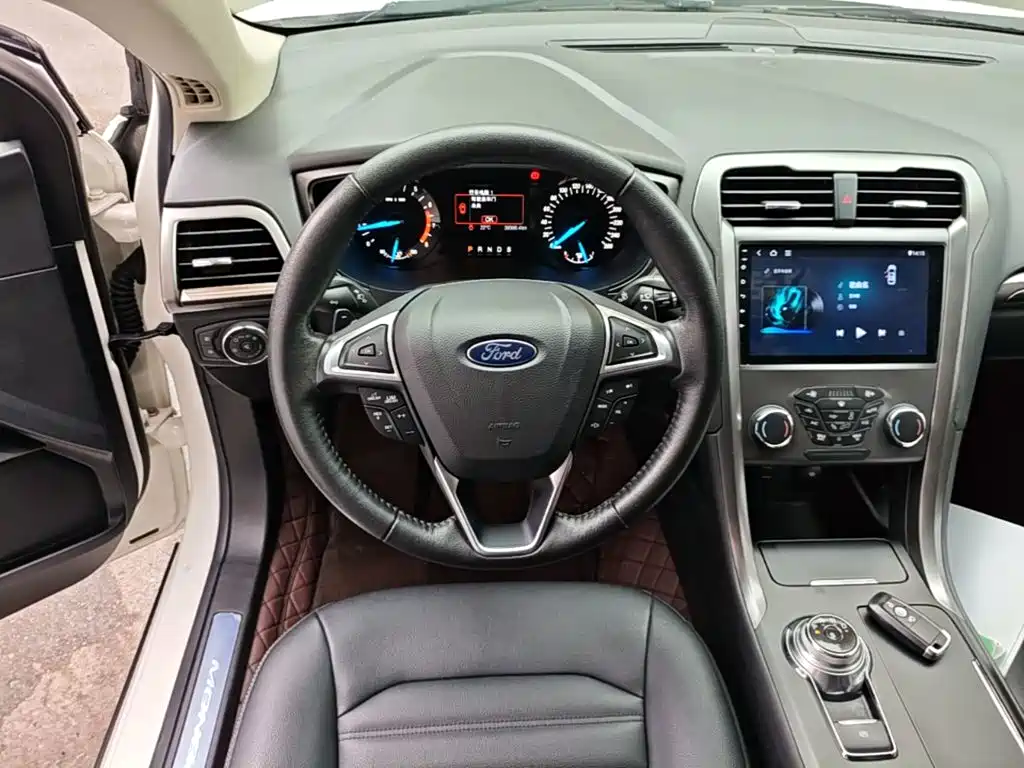 Ford Mondeo — миниатюра 11