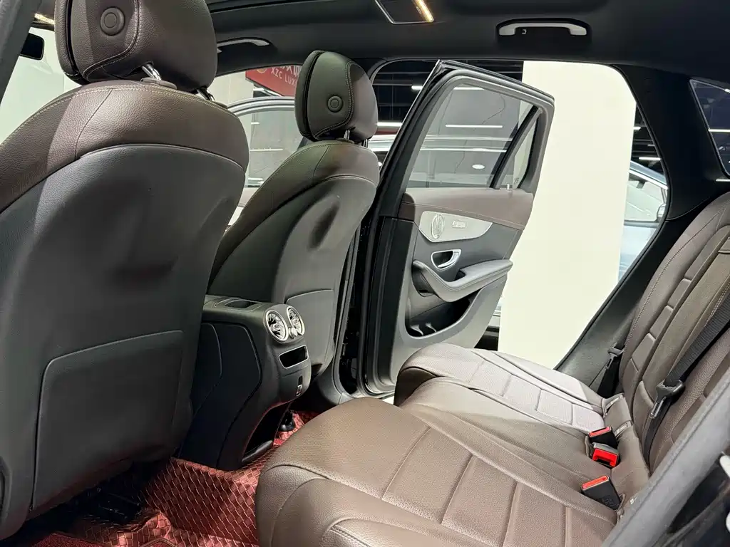 Mercedes-Benz GLC — миниатюра 9