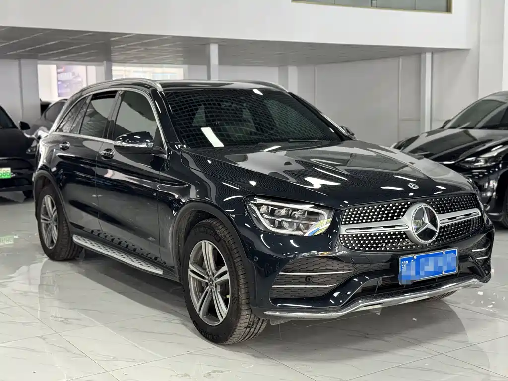 MERCEDES-BENZ GLC