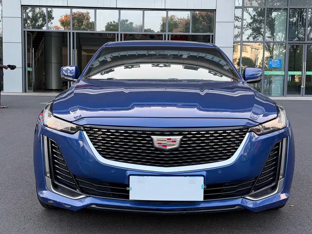 Cadillac CT5 — миниатюра 2