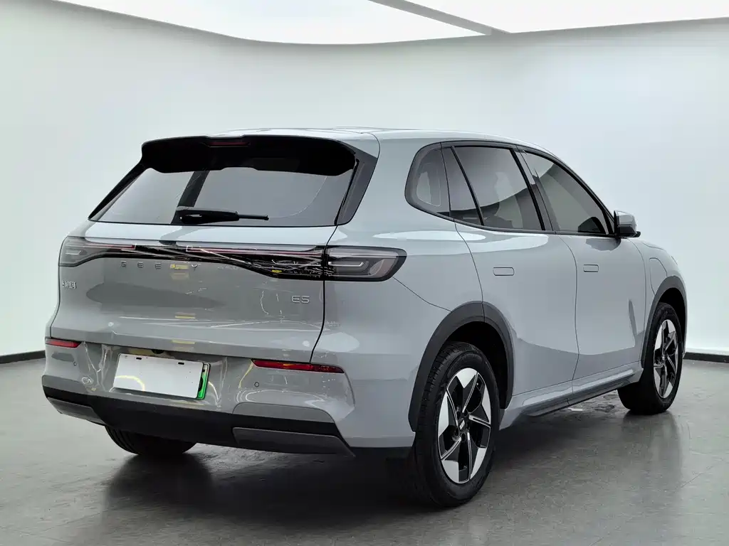 Geely Galaxy Galaxy E5 E5 2024 440km