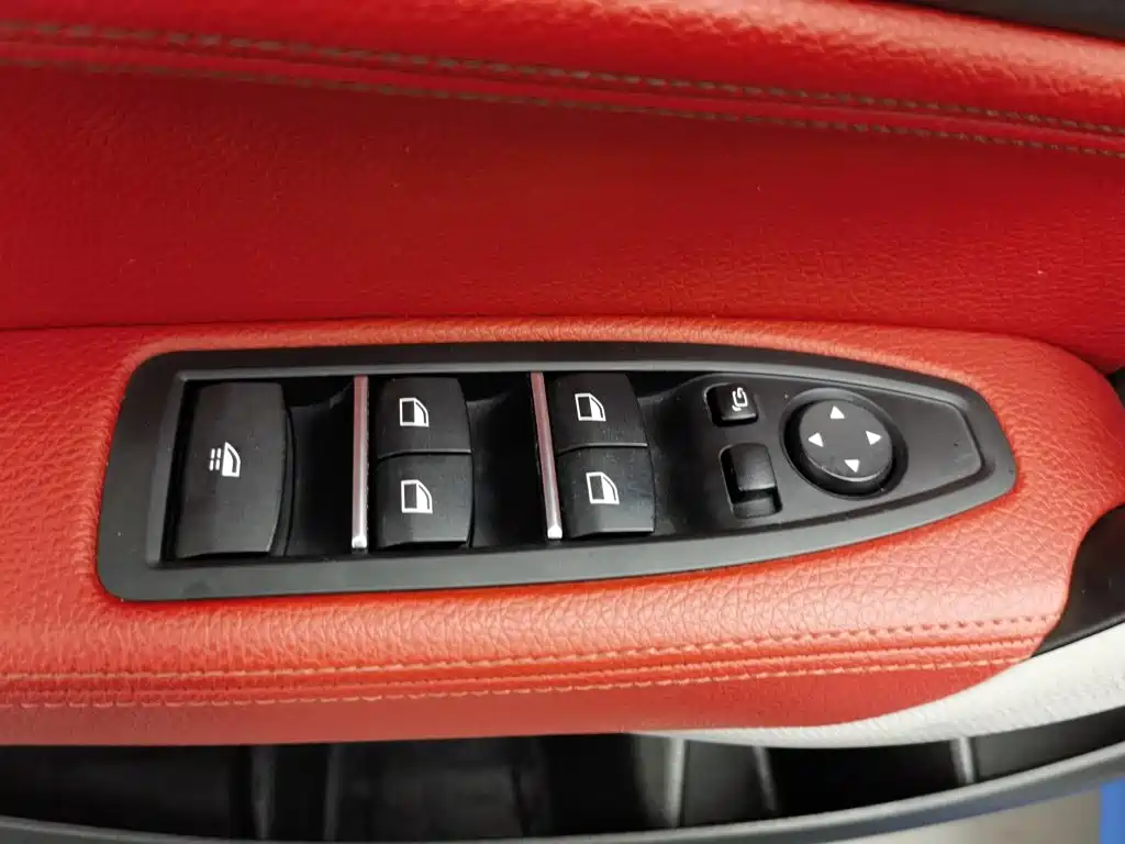 BMW 2 Series (Import) — миниатюра 9