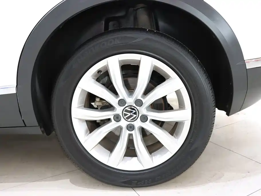 Volkswagen T-Roc — миниатюра 20