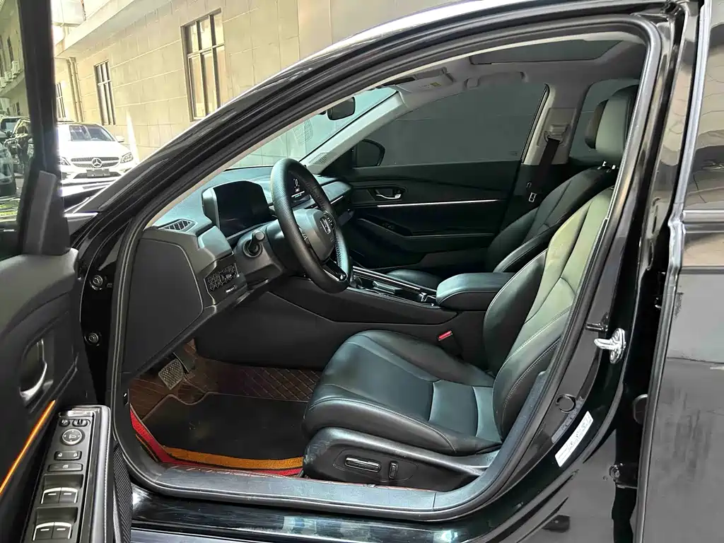 Honda Accord — миниатюра 11