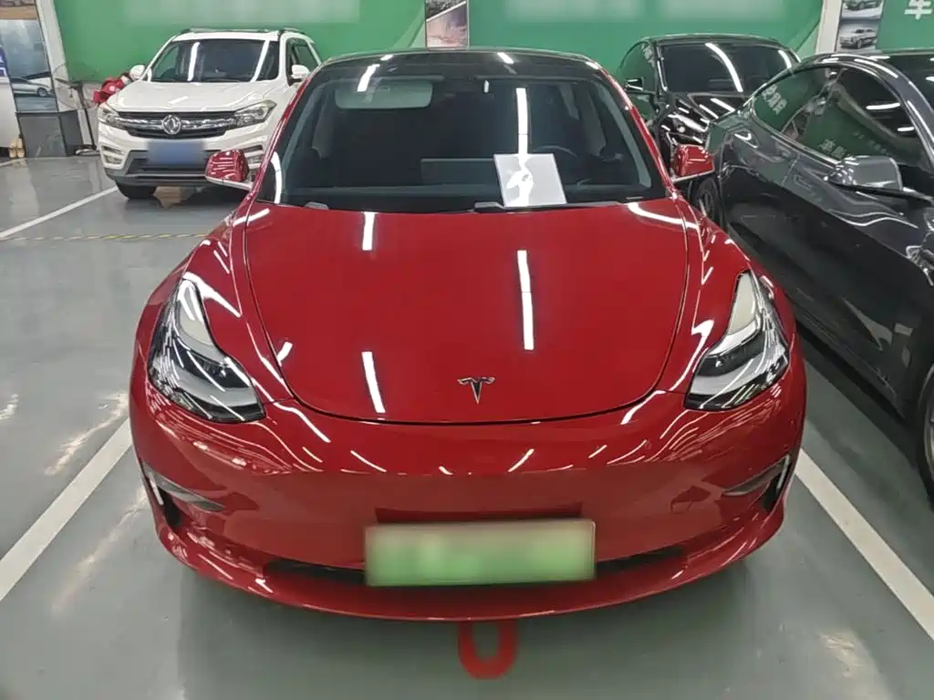 Tesla Model 3 — миниатюра 3