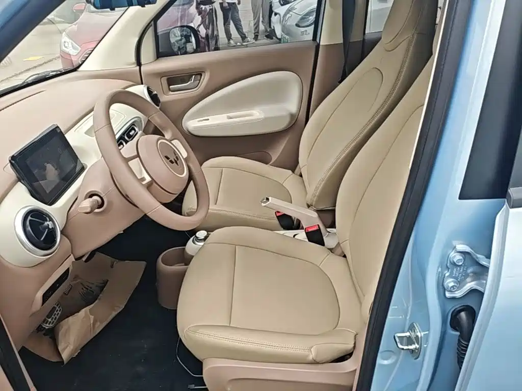Wuling MINIEV — миниатюра 15