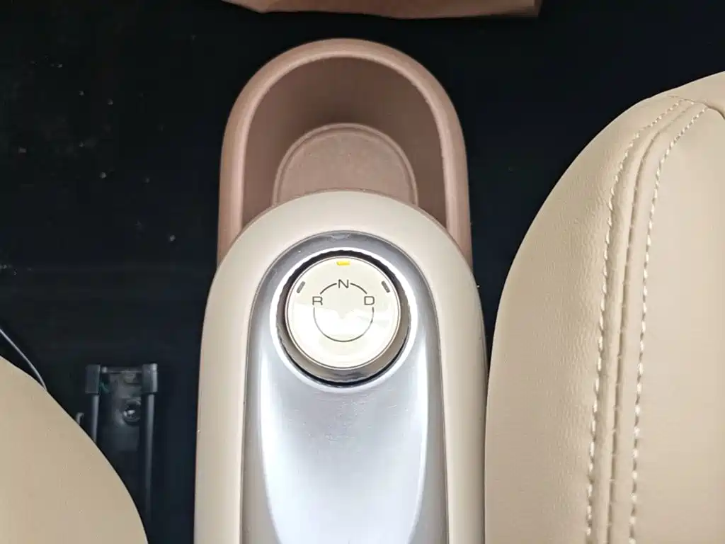 Wuling MINIEV — миниатюра 14