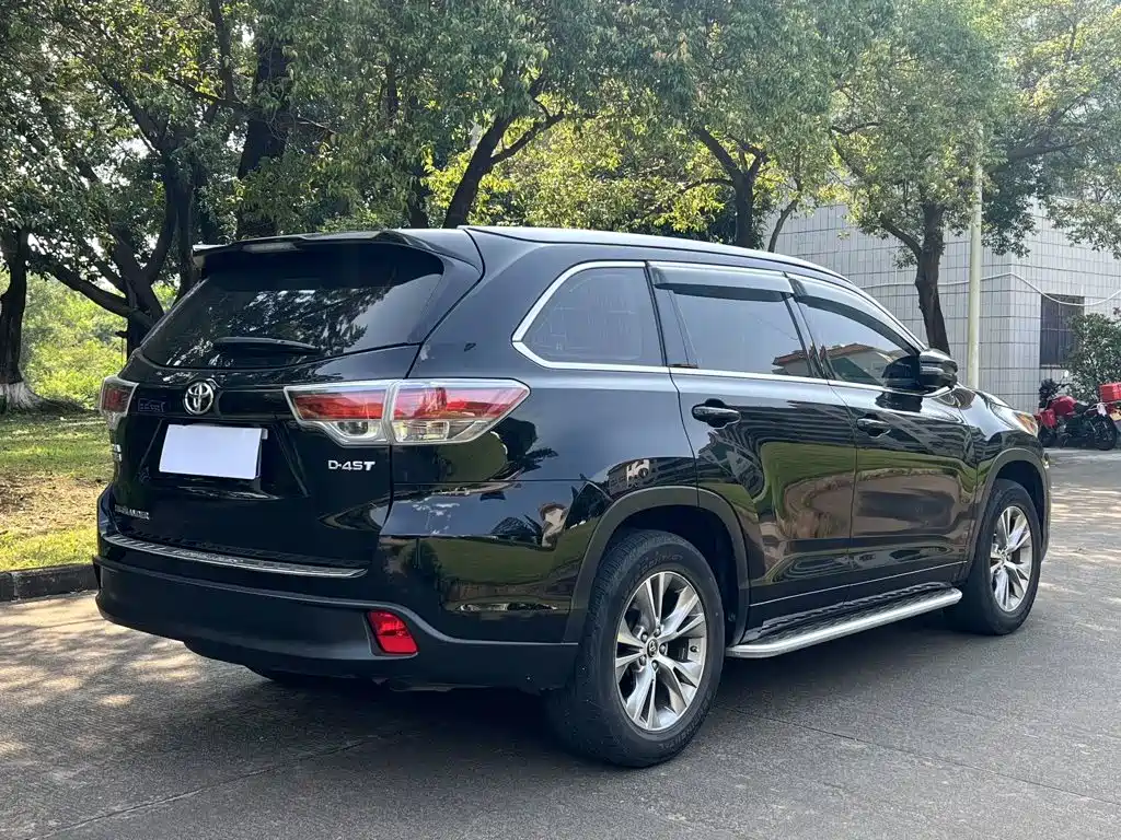 Toyota Highlander — миниатюра 7