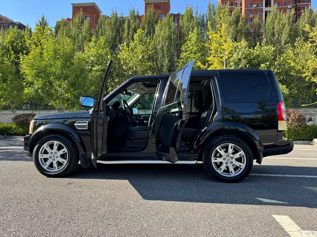 Land Rover Discovery — миниатюра 5