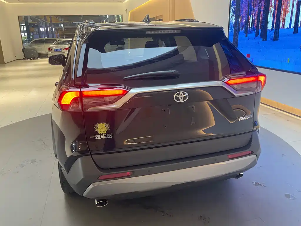 TOYOTA RAV4 RONGFANG