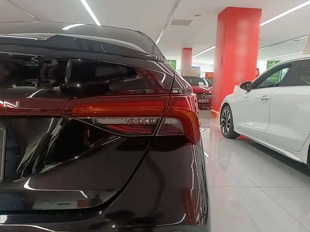 Toyota Avalon — миниатюра 8