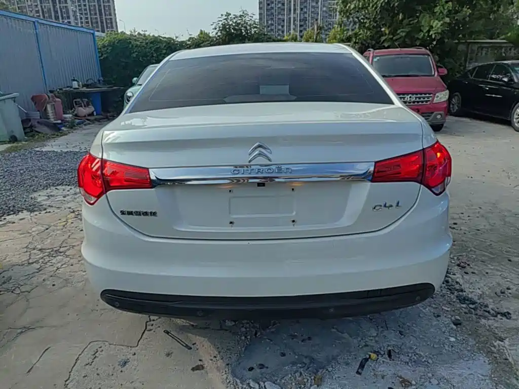 Citroen C4L — миниатюра 6