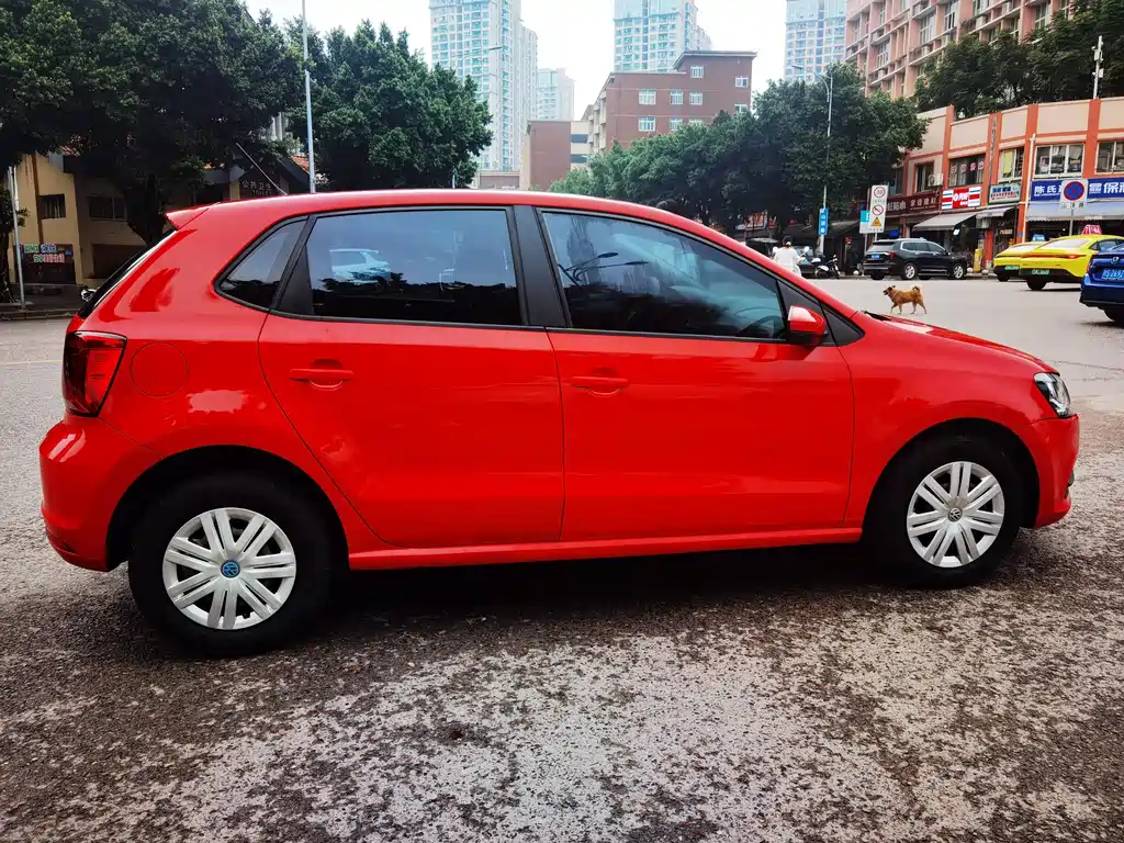Volkswagen Polo — миниатюра 4