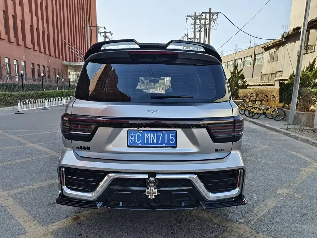 Nissan Patrol — миниатюра 4