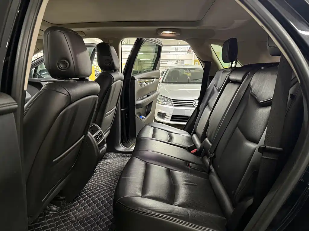 Cadillac XT5 — миниатюра 6