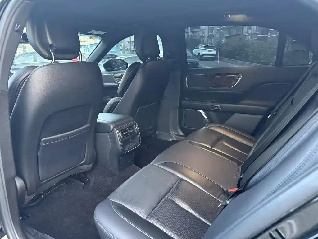 Lincoln Continental — миниатюра 7