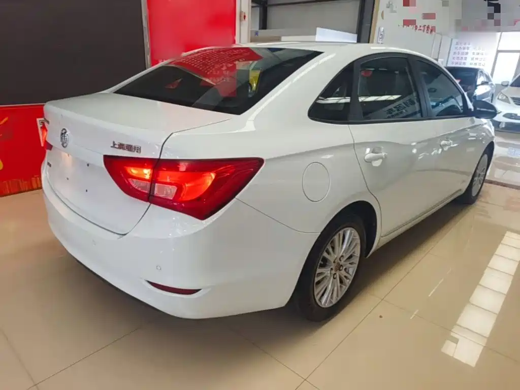 Buick Excelle — миниатюра 7