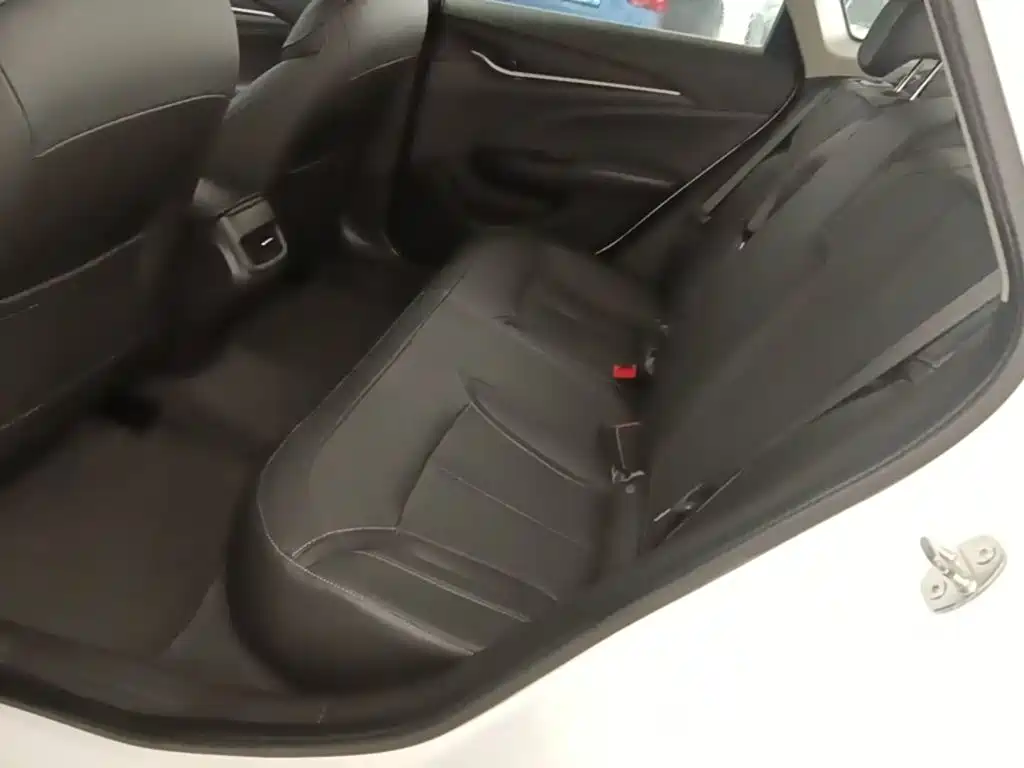 Buick Excelle — миниатюра 17