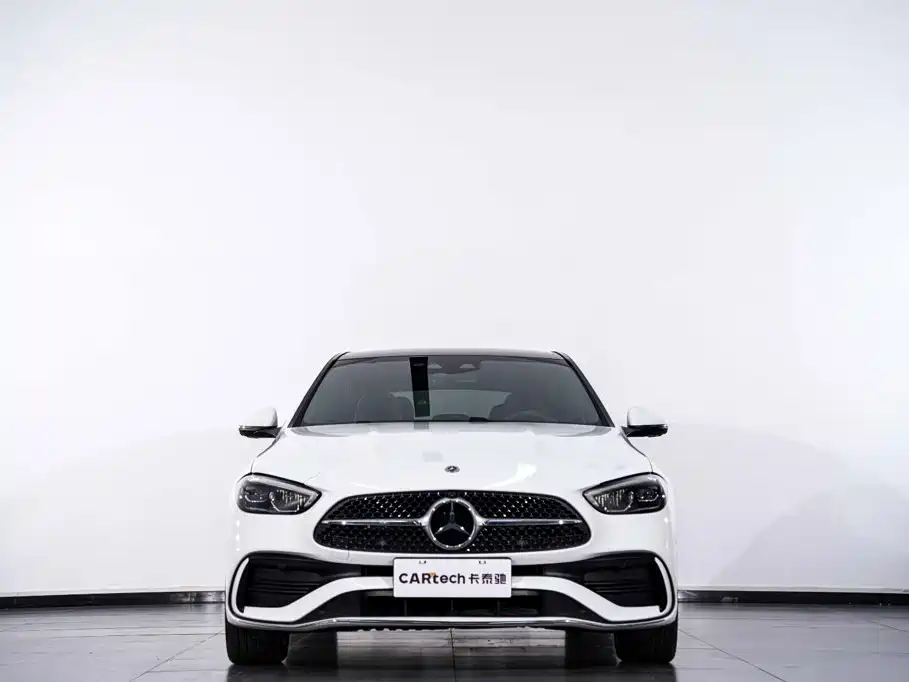Mercedes-Benz C-Class — миниатюра 4