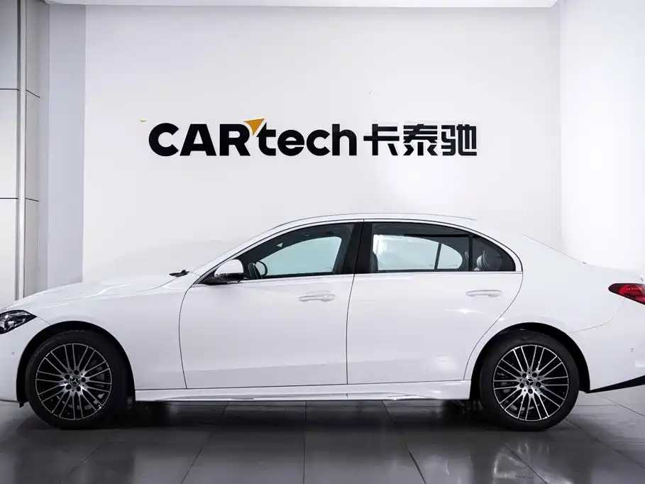 Mercedes-Benz C-Class — миниатюра 8