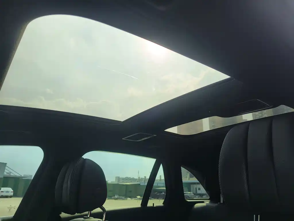 Mercedes-Benz GLC — миниатюра 19