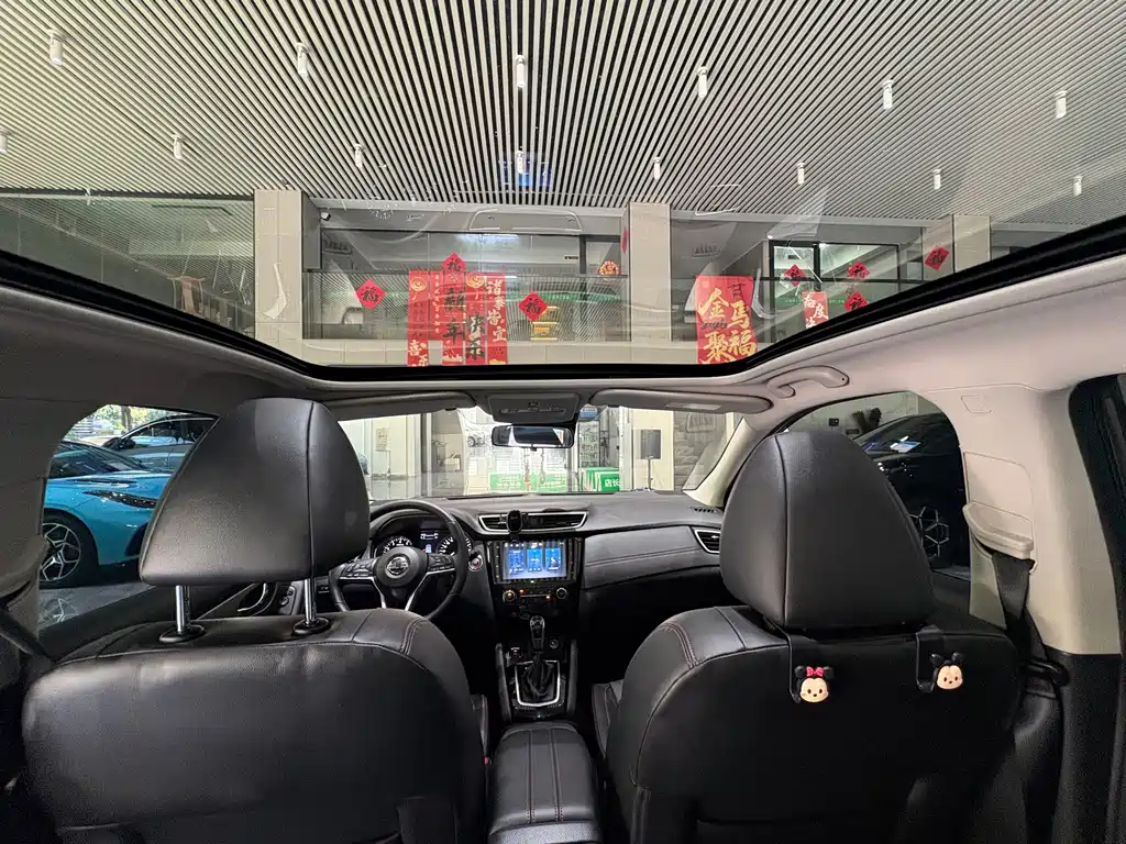 Nissan Qashqai — миниатюра 21