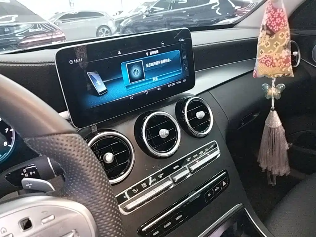 Mercedes-Benz C-Class — миниатюра 13
