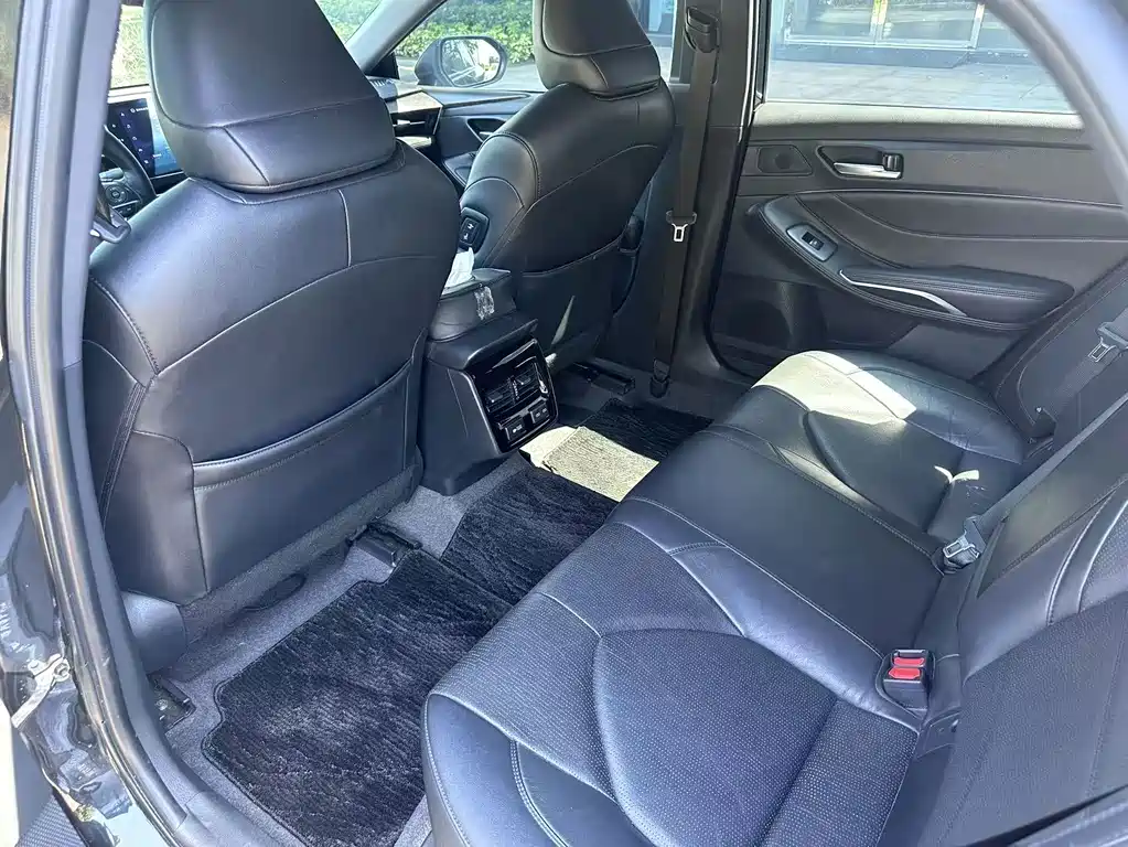 Toyota Avalon — миниатюра 5