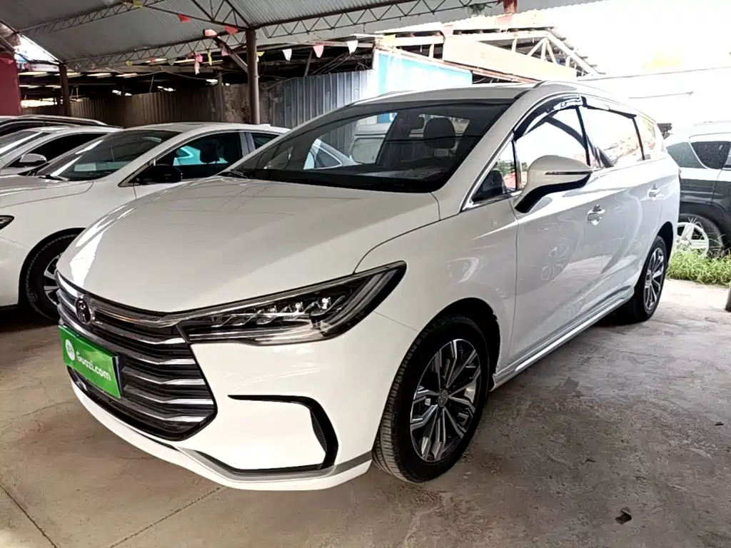 BYD MAX — миниатюра 2