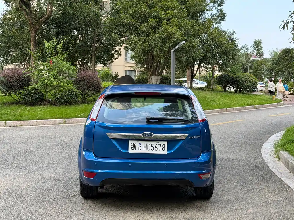 Ford Focus — миниатюра 5