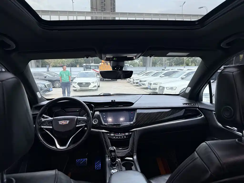 Cadillac XT6 — миниатюра 6