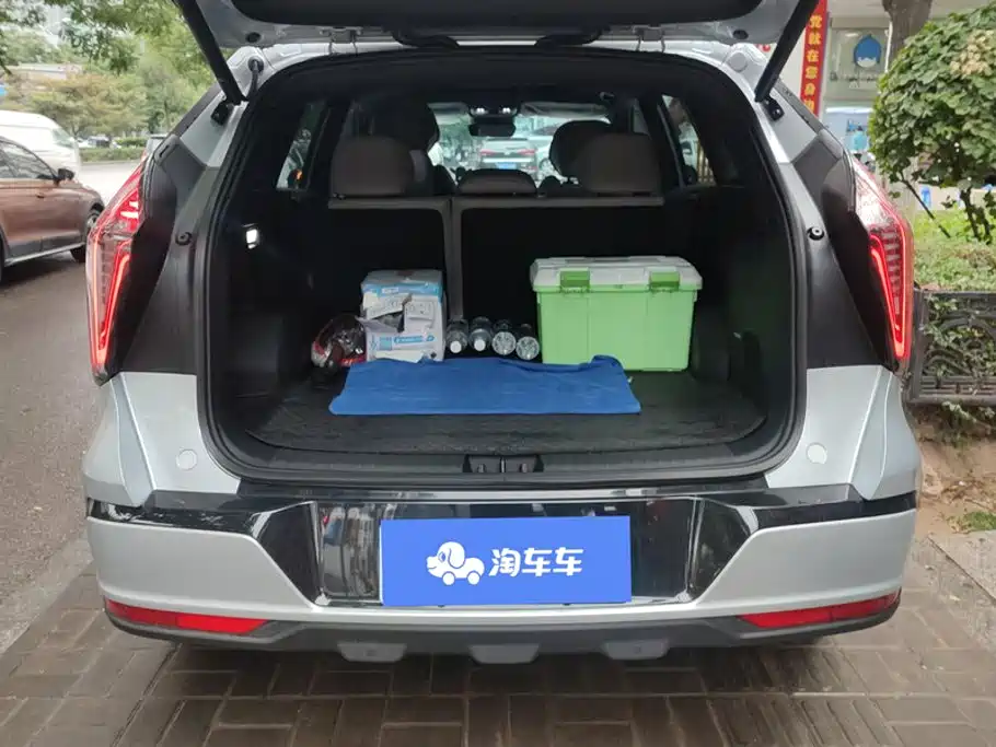 Geely Boyue L — миниатюра 4