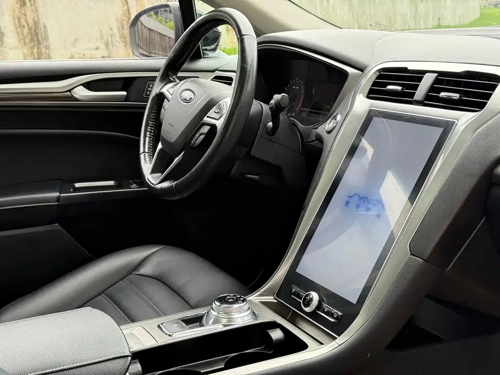 Ford Mondeo — миниатюра 30