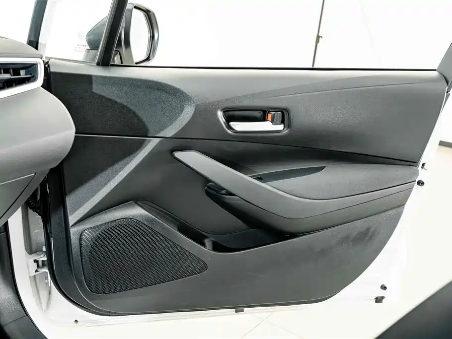 Toyota Corolla — миниатюра 15