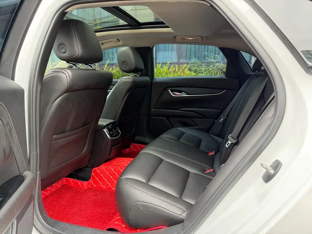 Cadillac XTS 2018 28T