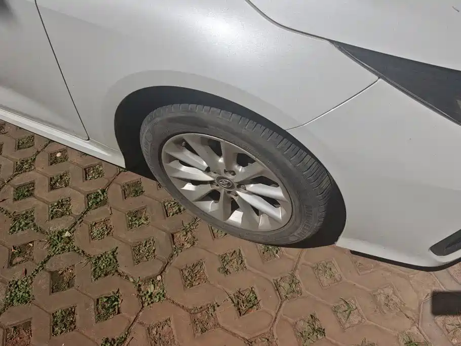 Toyota Corolla — миниатюра 6